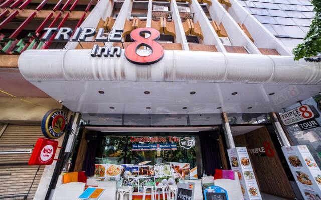 Отель Triple 8 Inn Bangkok Бангкок вид на фасад