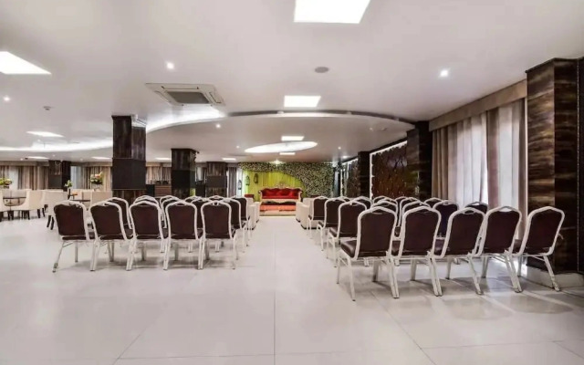 Hotel Yugantar & Banquets