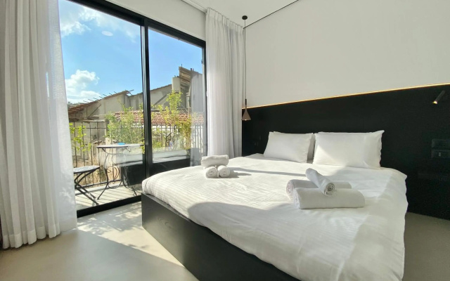 12 Shimon HaTzadik - By Beach Apartments TLV