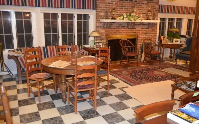East Hills Bed and Breakfast