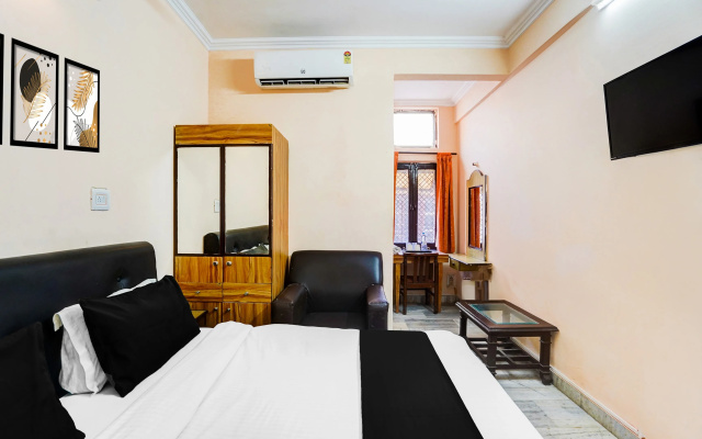 SPOT ON 46687 Hotel Prabhu