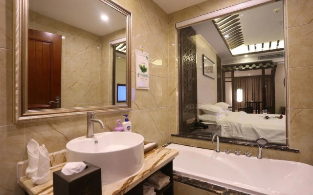Mingshan Hotel