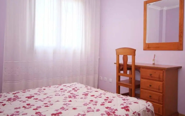 Apartment - 3 Bedrooms with Sea views - 107773