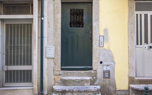 Отель Apartamento da Condessa Лиссабон вид на фасад