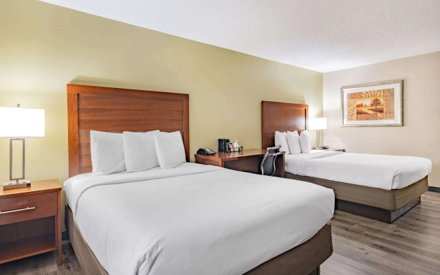 Baymont by Wyndham Gurnee