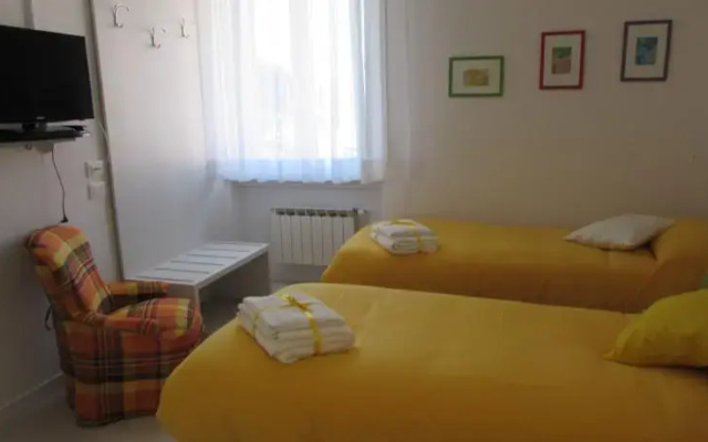 1, 2, 3 Casa Stella