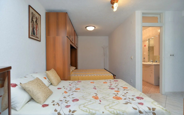 Apartment 43