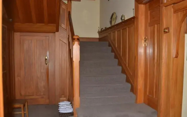Sefton Homestay B&B