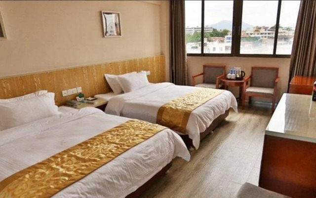 Zhangzhou Lianyi Business Hotel