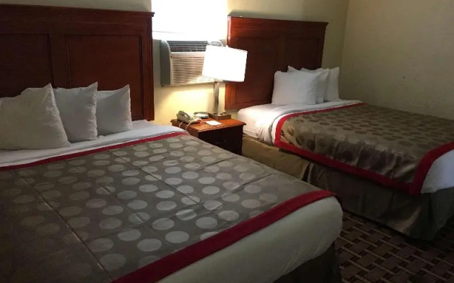 Ramada By Wyndham Tempe Near Asu