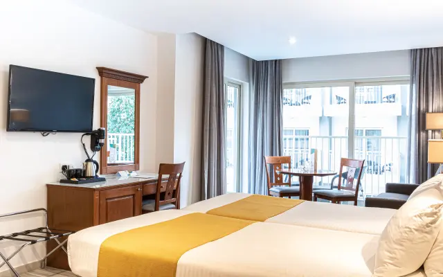 Solana Hotel & Spa