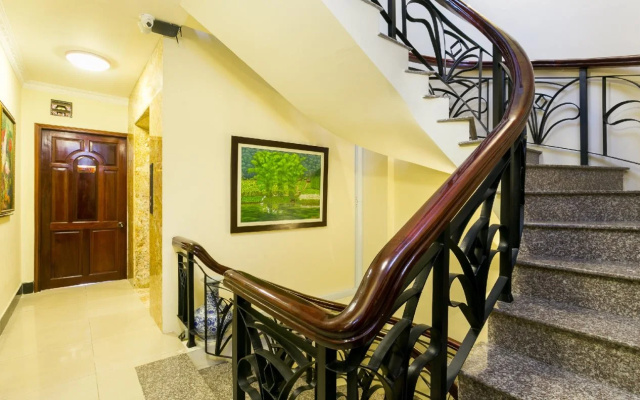OYO 113 Horizon Hotel