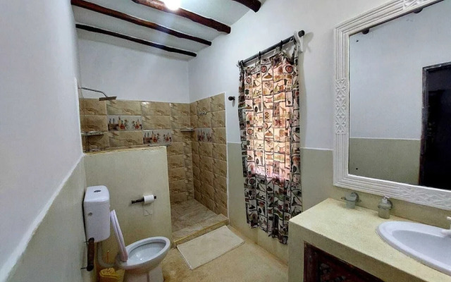 Marine Holiday House- Bed & Breakfast