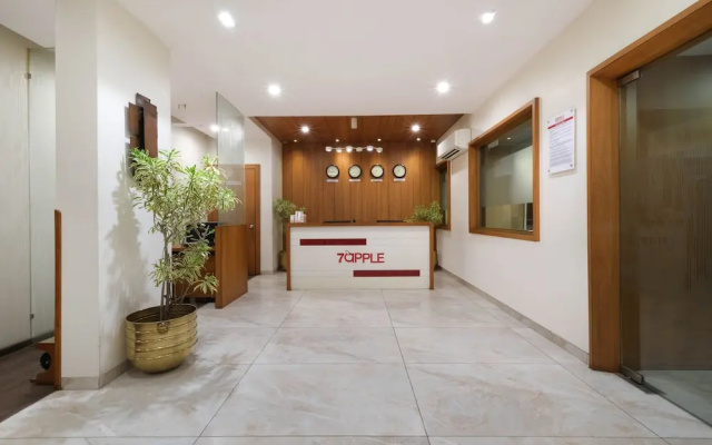 7Apple Hotel - Pune