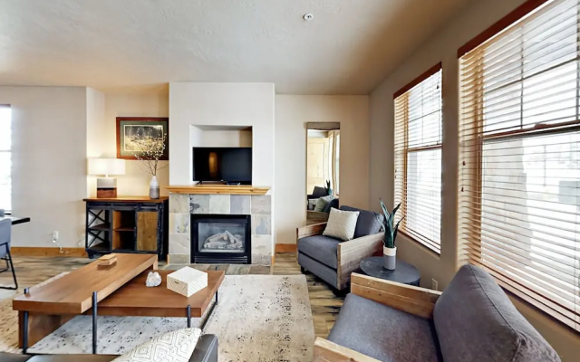 1746 Park City - 2 Br Condo