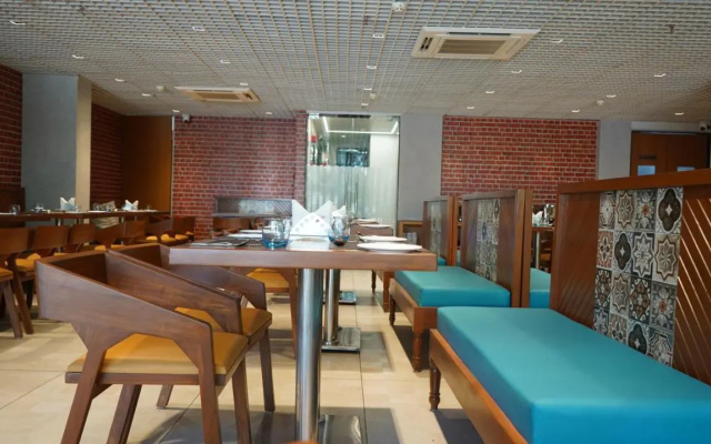 Purple Beds by VITS Dwarkesh, Surat