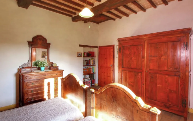 Holiday Home in Anghiari With Garden, Parking, Barbecue