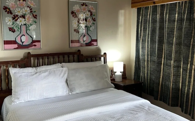 Three Bedroomed House in Juliasdale - 2192