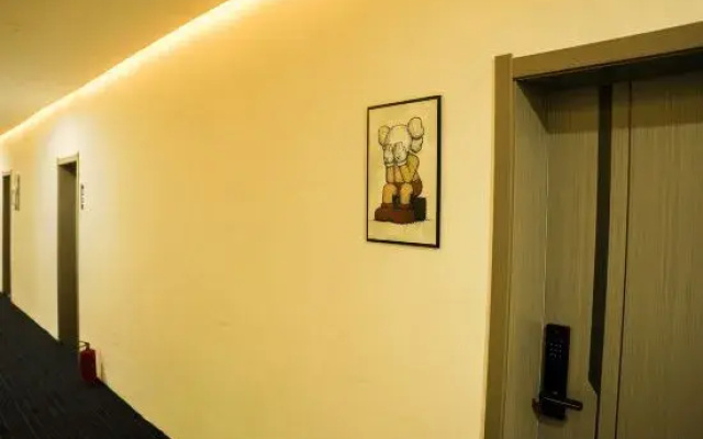 Futeng Wangluo Business Hotel