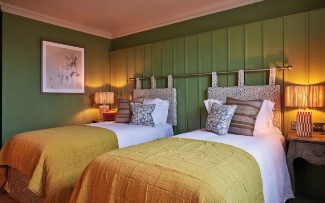 The Royal Forest - A Heartwood Inn