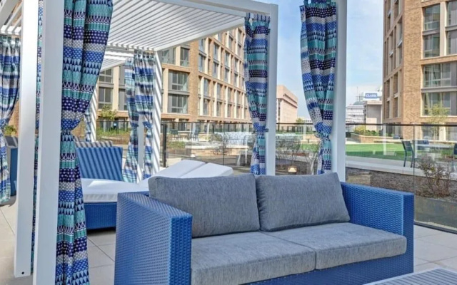 Global Luxury Suites at The Wharf