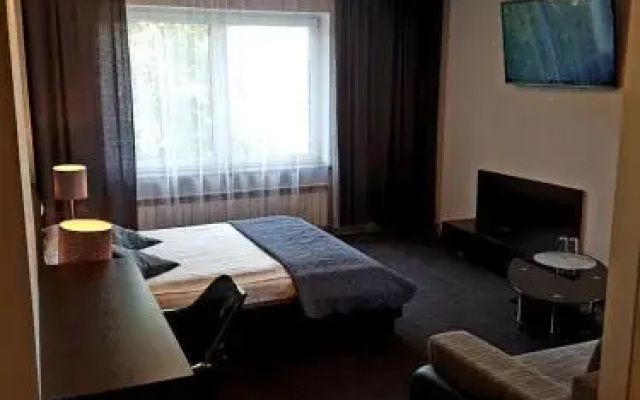 Azymut Hotel & Restaurant