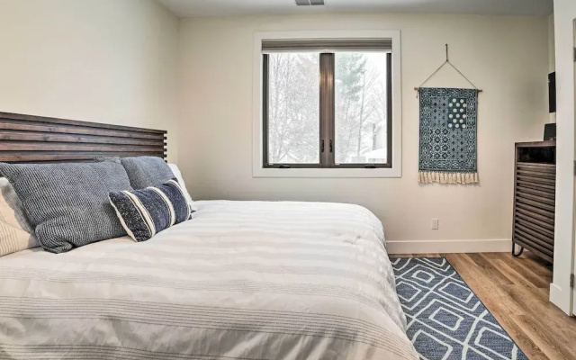 Traverse City Condo: Half Mi to Front Street!