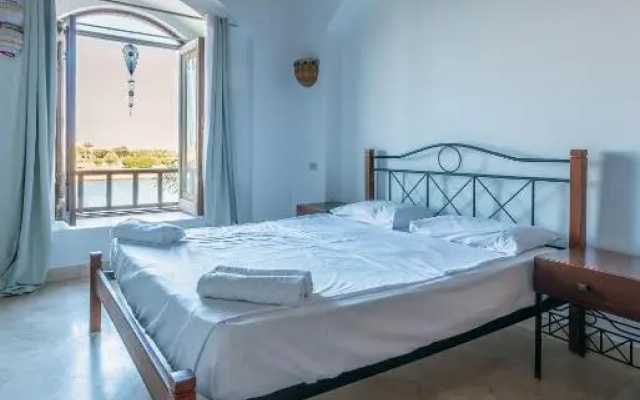 Lagoon View 1-Bedroom Apartment in West Golf El Gouna