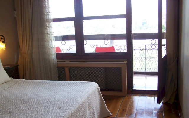 Cafe Halic & Guesthouse