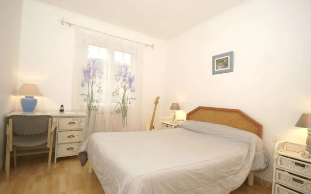 Comfy Holiday Home in Provence With Swimming Pool