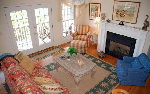 177 Carolina on my Mind 5 Br home by RedAwning
