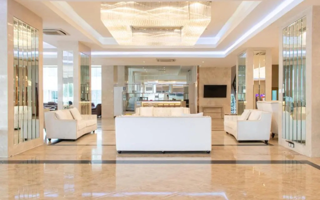 Avana Bangkok Hotel & Convention Centre