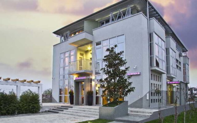 Apart Hotel K Белград вид на фасад