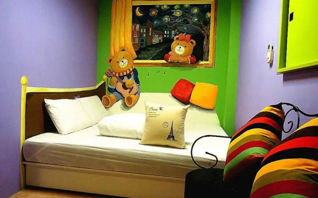 Feng Chia Music House