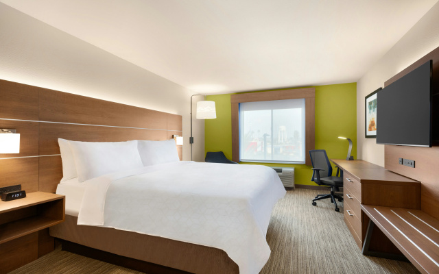 Holiday Inn Express Hotel & Suites Merced by IHG
