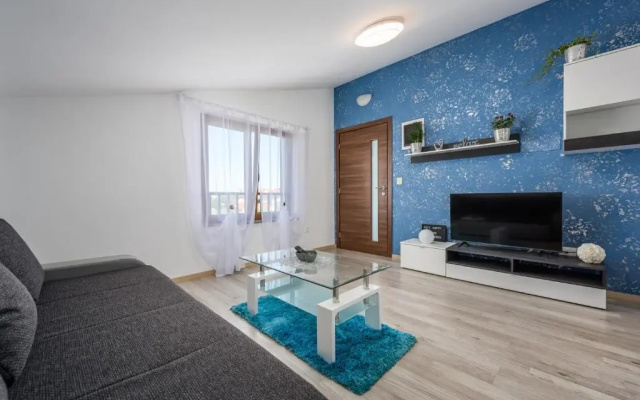 PHAROS house with apartment