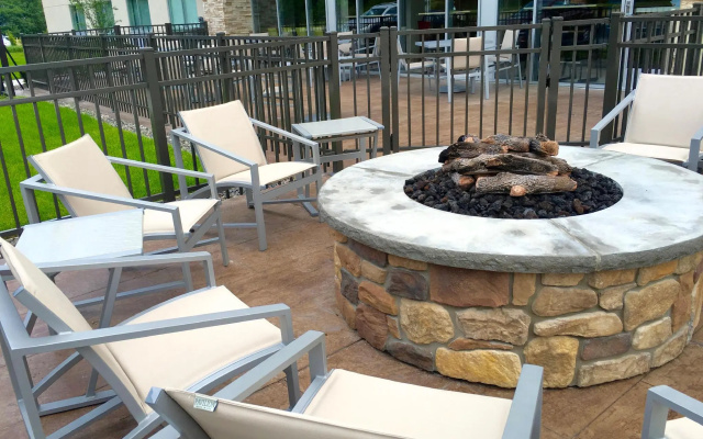 Holiday Inn Express & Suites Oswego