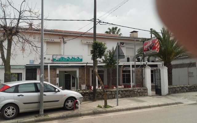 Отель Hostal Naya вид на фасад