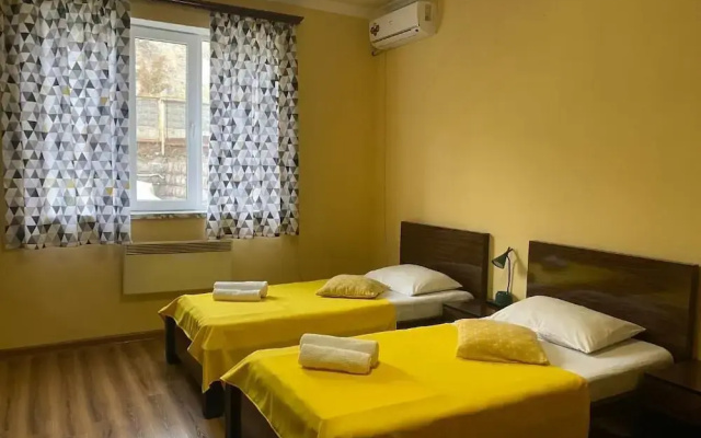 Guest House Aygestan Hotel