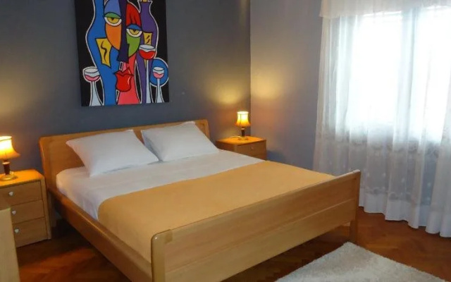 Apartments Arina
