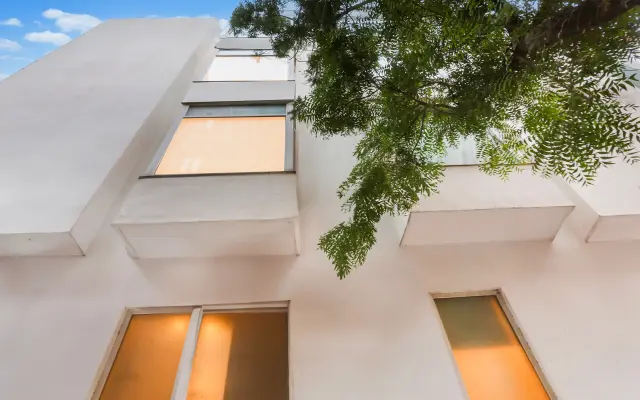 Townhouse Chhatarpur Near Metro Park