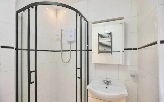Host Stay Emporium Apartment A