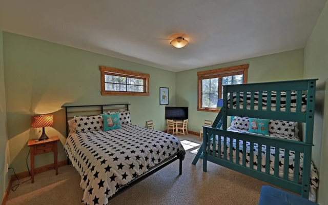 Juniper House 4 Bedrooms 3.5 Bathrooms Home