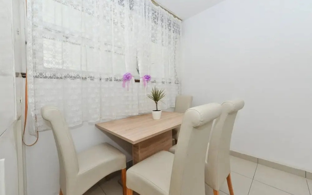 Feel Center Apartments.