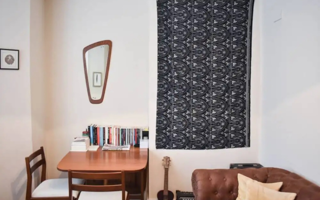 Quirky 1 Bedroom Apartment at Seven Dials
