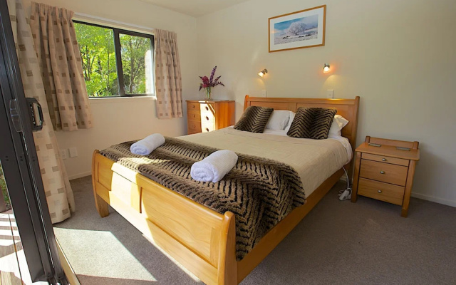 Manuka Rooms