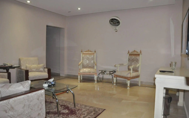 Chinar Family Resort