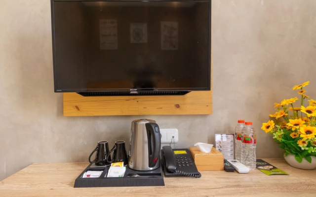 Summerville Hotel & Coffee Shop