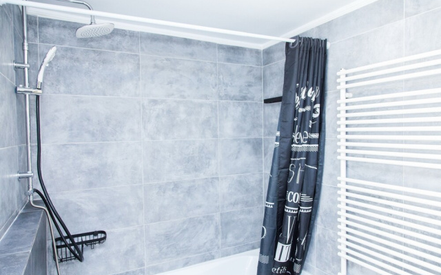 Luxury Apt in the center of Glyfada