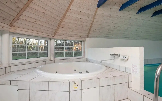 12 Person Holiday Home in Vaeggerlose